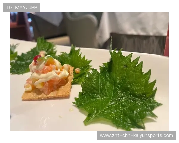 [战队名]伙食揭秘：专门请了米其林二星的营养师，难怪选手的气色看起来比休赛期还好。🥗